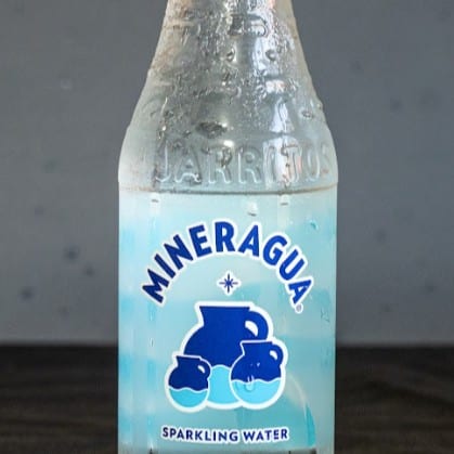 AGUA MINERAL.